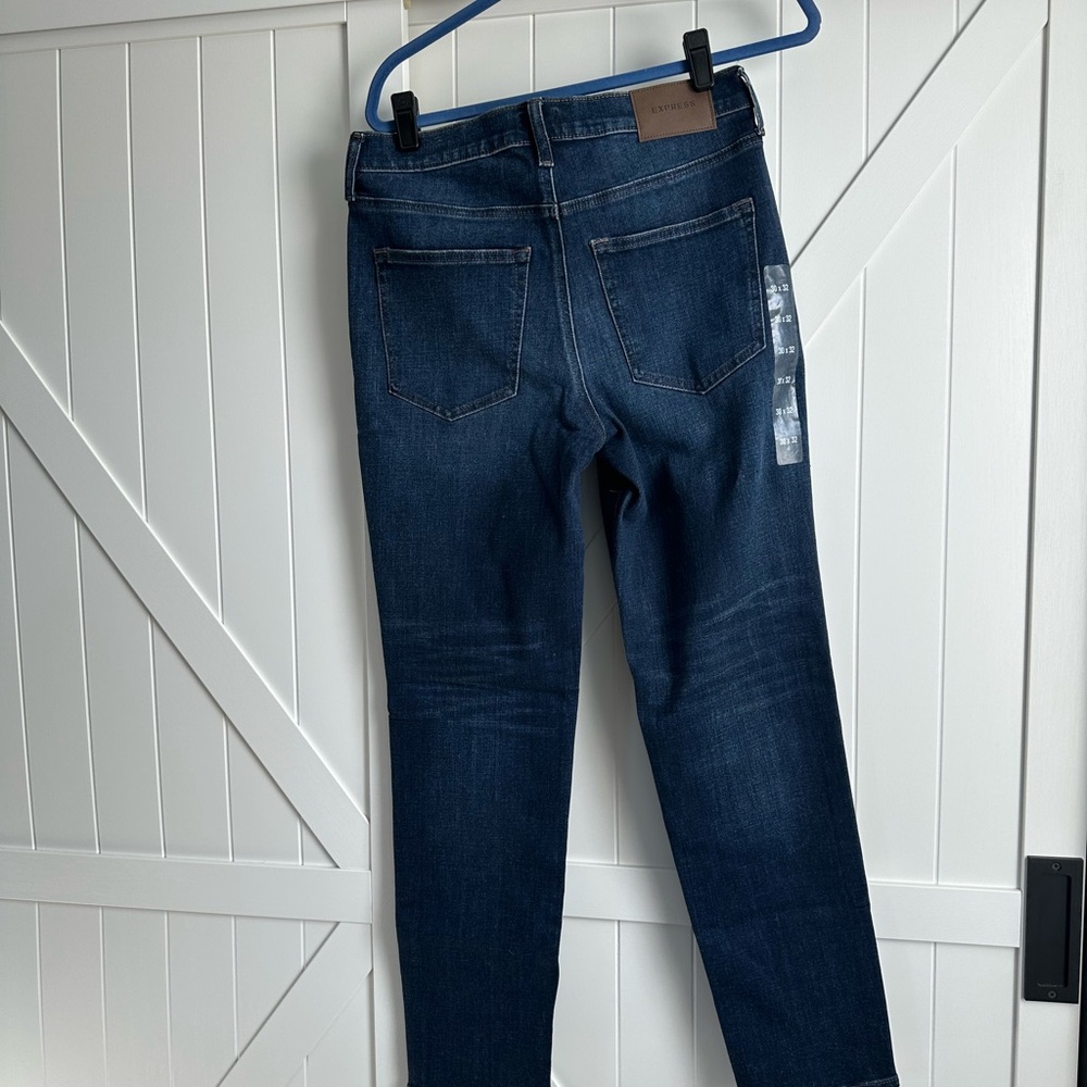 Express Men’s Athletic Slim Jeans 30x32 Ultra Hyper Stretch Dark Wash Denim NWT - Picture 4 of 7